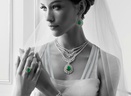 ماركة لازرودي تقدم اكسسورات ملوكية للعروس 